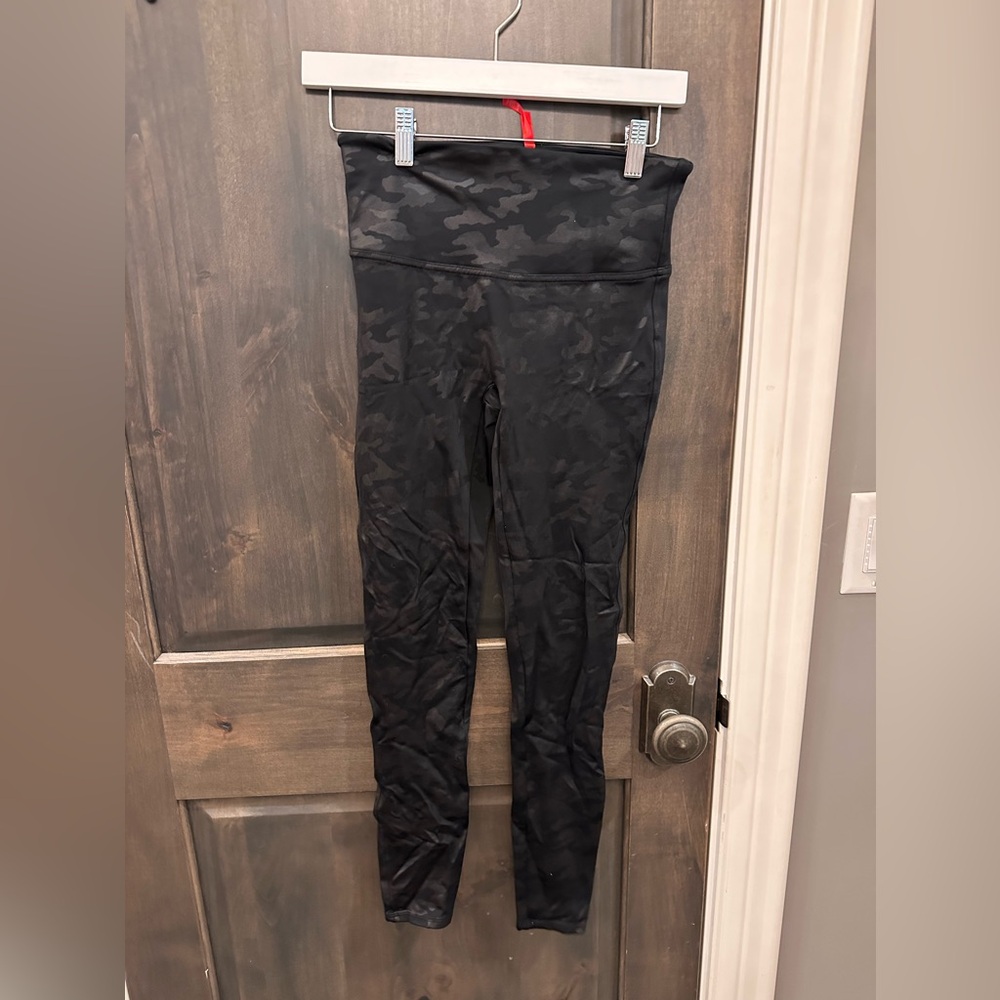 Spanx faux leather leggings with camo print